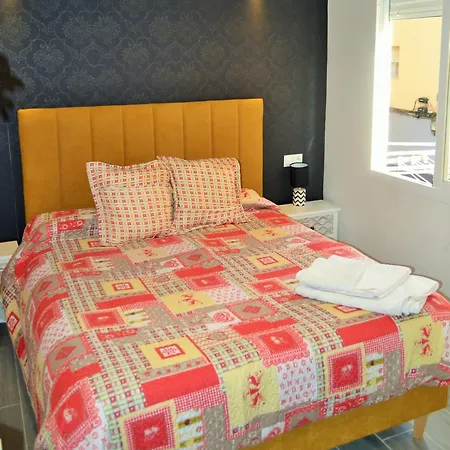 Apartament Vialia 1 *